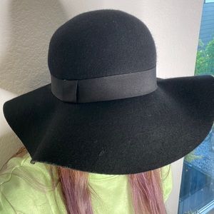 Black Felt Hat One Size